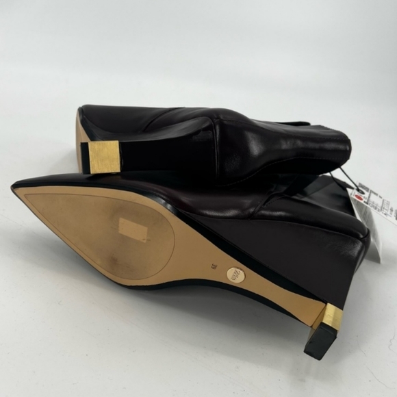NWOT Brown Pointed Toe Wedge Heel Leather Ankle Boots w/ Gold Details, 8.5/9 39 - Picture 4 of 6